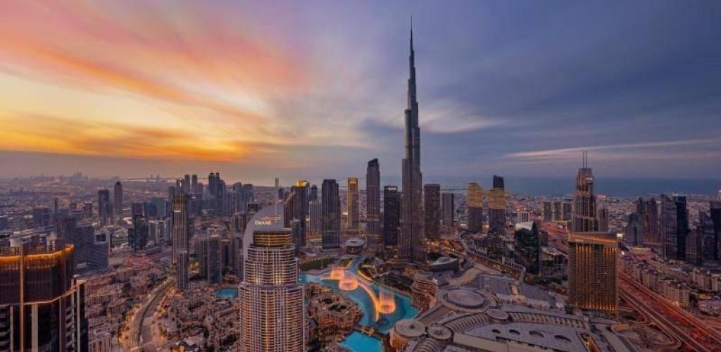 الامارات الان | دبي: الأصوات المسموعة ناتجة عن عمليات اعتراض ناجحة للدفاعات الجوية | عيون الجزيرة الامارات