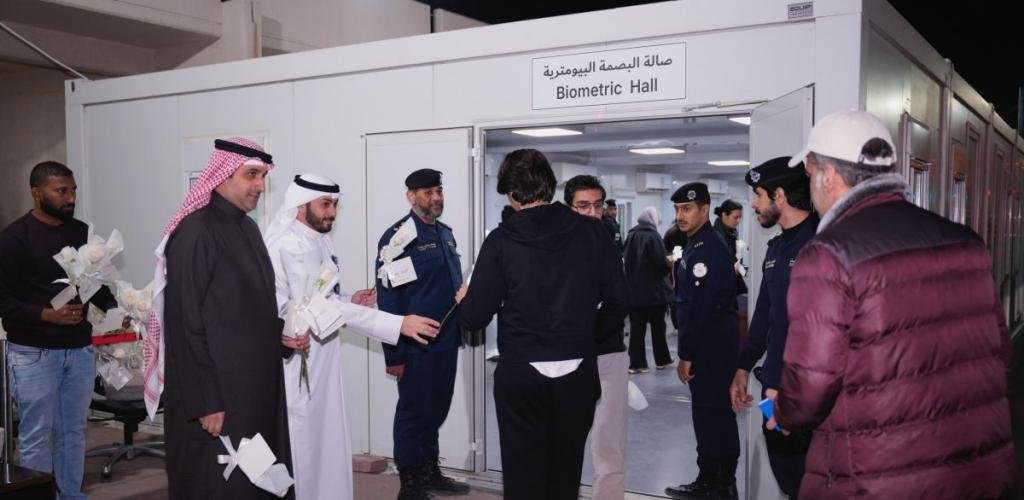 أخبار الكويت | «الخطوط الكويتية»: وصول رحلة لندن المخصصة لنقل المواطنين الراغبين بالعودة إلى الكويت عبر الدمام براً | عيون الجزيرة الكويت