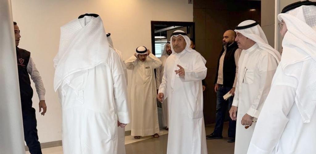 أخبار الكويت | إخلاء وهمي لموظفي «الجامعات الخاصة» | عيون الجزيرة الكويت