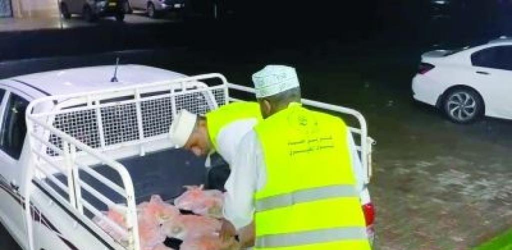 أخبار سلطنة عمان | مبادرات خيرية وجهود مجتمعية تعيد الأمل للأسر المتضررة | عيون الجزيرة الاخبارية عمان