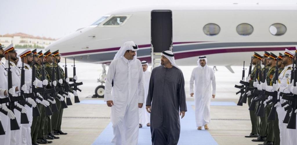 أخبار قطر | سمو الأمير يؤكد أنه بحث مع الرئيس الإماراتي المستجدات بالمنطقة وتداعياتها | عيون الجزيرة قطر