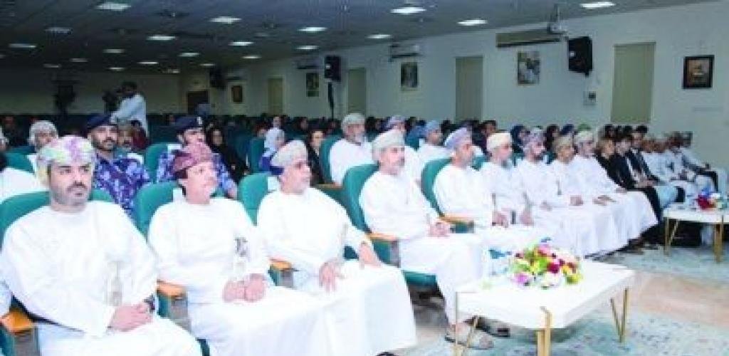أخبار سلطنة عمان | مؤتمر بجامعة نزوى يناقش أحدث التطورات في الذكاء الاصطناعي | عيون الجزيرة الاخبارية عمان