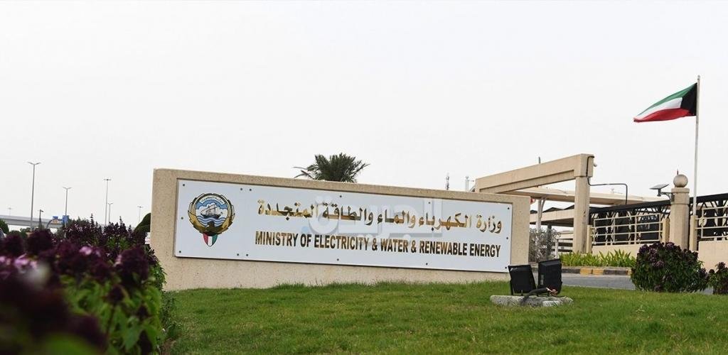 أخبار الكويت | عدوان إيراني على الكويت استهدف محطة قوى كهربائية وتقطير للمياه.. والأضرار مادية | عيون الجزيرة الكويت