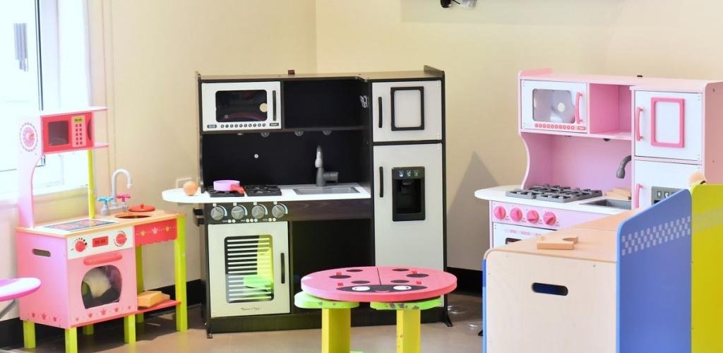 أخبار قطر | د. مها الرميحي لـ "الشرق": خطط طوارئ محدثة وتدريب مستمر لمواجهة الأزمات في المدارس | عيون الجزيرة قطر