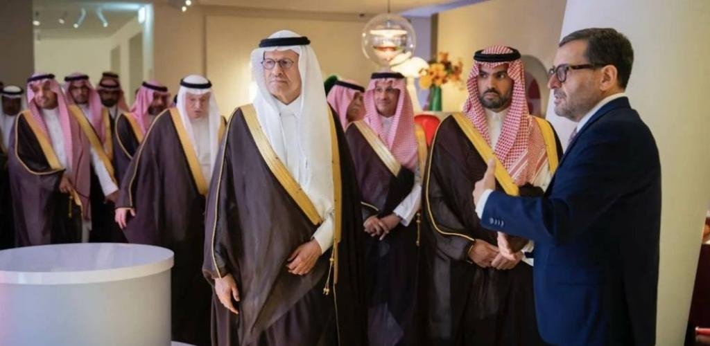 أخبار السعودية | وزير الطاقة و وزير الثقافة يفتتحان متحف الذهب الأسود في الرياض | عيون الجزيرة السعودية الان