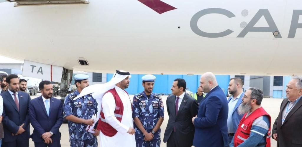 أخبار قطر | بتوجيهات من سمو الأمير.. طائرة قطرية تحمل أكثر من 100 طن من المساعدات الإنسانية إلى لبنان | عيون الجزيرة قطر