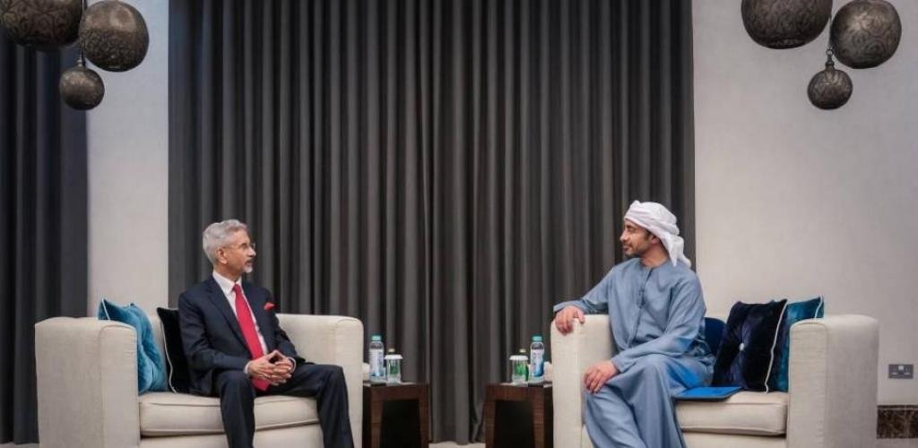 الامارات الان | عبدالله بن زايد ووزير خارجية الهند يبحثان الاعتداءات الإيرانية الإرهابية | عيون الجزيرة الامارات