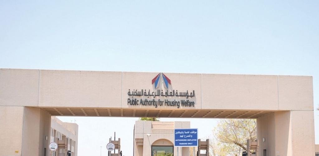 أخبار الكويت | الرويح: توقيع 5 عقود جديدة لدعم البنية التحتية في المناطق السكنية | عيون الجزيرة الكويت