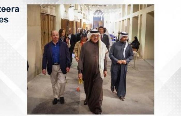 Bahrain’s Foreign Minister Visits “Muharraq Nights” Festival with Foreign Ambassadors