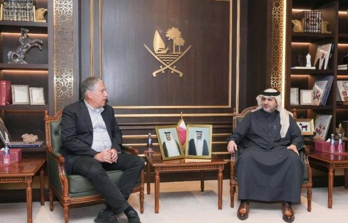 تداول واقتصاد | محافظ مصرف قطر المركزي يجتمع مع الرئيس العالمي لإدارة الأصول والثروات في غولدمان ساكس | عيون الجزيرة مال واقتصاد