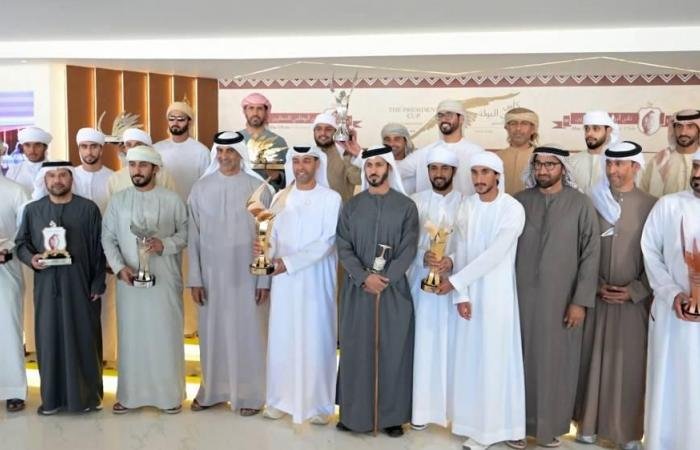 الرياضة الان | تتويج أبطال كأس رئيس الدولة للصيد بالصقور | عيون الجزيرة الرياضي