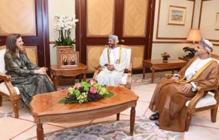 أخبار سلطنة عمان | وزير الخارجية يبحث مع مسؤولة مجرية تعزيز التعاون البيئي | عيون الجزيرة الاخبارية عمان