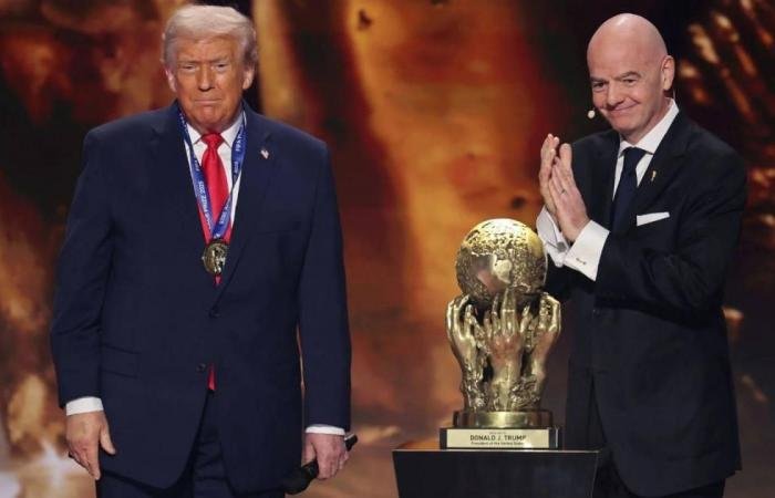 الرياضة الان | أول تعليق من إنفانتينو بعد دعوة بلاتر إلى مقاطعة كأس العالم | عيون الجزيرة الرياضي