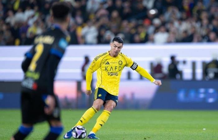 العالمي يستعيد الوصافة