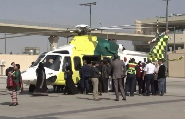 أخبار قطر | الإسعاف الطائر ينقذ حياة مقيم مصري بعد تعرضه لـ "ذبحة صدرية"  | عيون الجزيرة قطر