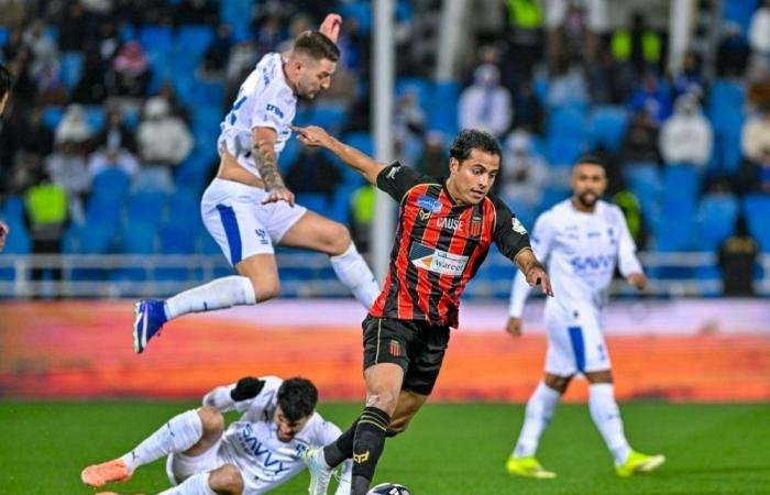 الشباك الزرقاء تبتسم لعراقي