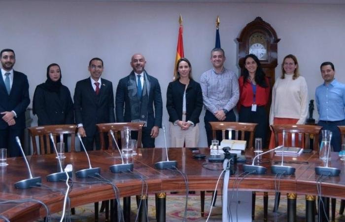 الامارات الان | بحث التعاون في التحديث الحكومي بين الإمارات وإسبانيا | عيون الجزيرة الامارات