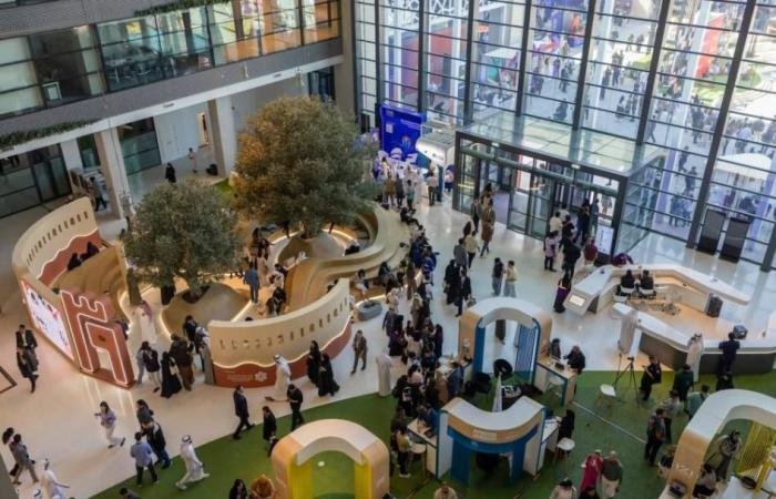 «الأجنحة العالمية» منصة لربط الشركات الناشئة بالأسواق