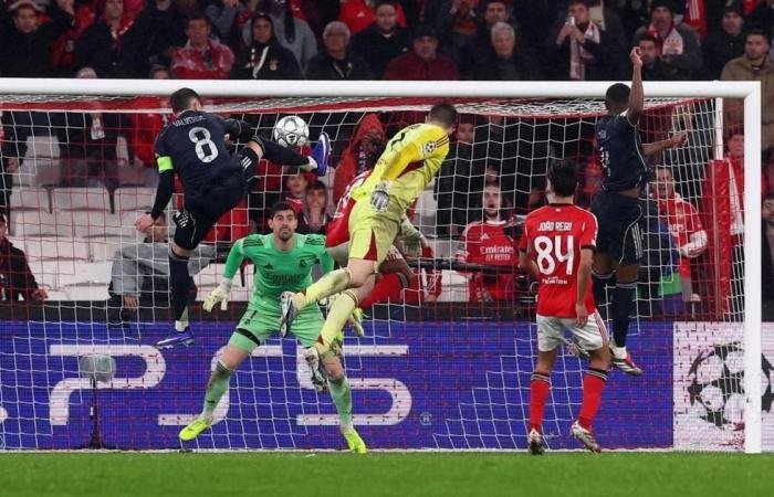 الرياضة الان | حارس بنفيكا يقرّ بعدم إدراكه حسابات التأهل ويروي قصة «التسديدة المجنونة» | عيون الجزيرة الرياضي