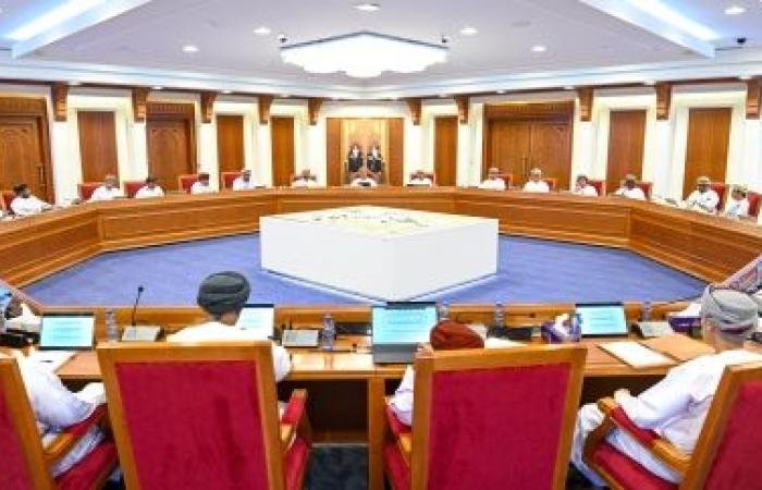 أخبار سلطنة عمان | "بلدي" محافظة ظفار يستعرض مستجدات المشروعات التنموية | عيون الجزيرة الاخبارية عمان