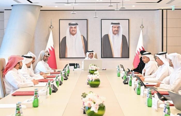 أخبار قطر | وزير العمل يترأس الاجتماع الدوري للجنة تخطيط القوى العاملة | عيون الجزيرة قطر