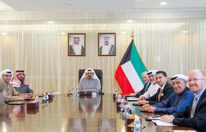 أخبار الكويت | العبدالله يلتقي النائب الأول لرئيس «بوينغ» والوفد المرافق | عيون الجزيرة الكويت