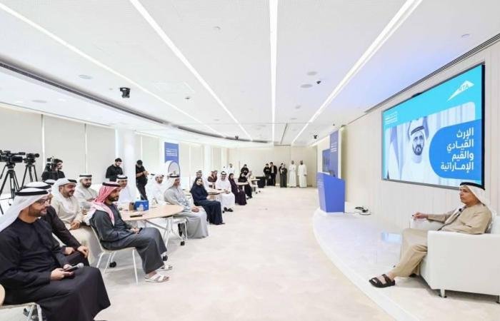 الامارات الان | ماذا فعل محمد بن راشد عند اكتشاف خطأ في المرحلة التجريبية لـ«ترام دبي»؟ (فيديو) | عيون الجزيرة الامارات