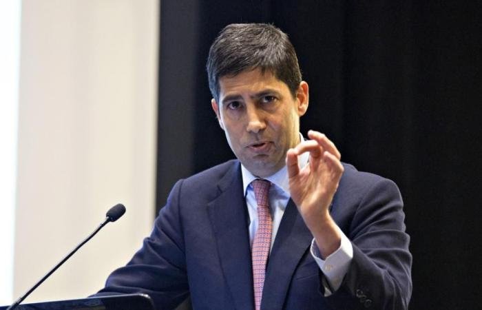 ترامب يعلن مرشحه لرئاسة الاحتياطي الفيدرالي اليوم.. وأسهم كيفن وارش تتقدّم