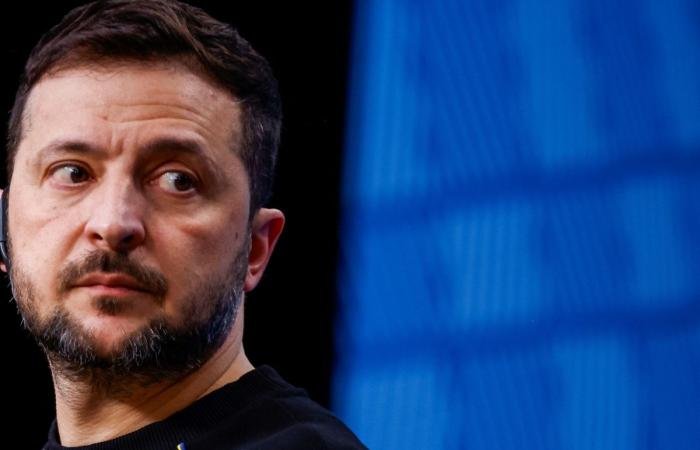 زيلينسكي يؤكد مجدداً أن أوكرانيا لن تساوم بشأن وحدة أراضيها | عيون الجزيرة