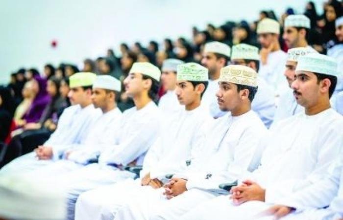 أخبار سلطنة عمان | لقاء تعريفي للطلبة الجدد بجامعة التقنية بالمصنعة | عيون الجزيرة الاخبارية عمان