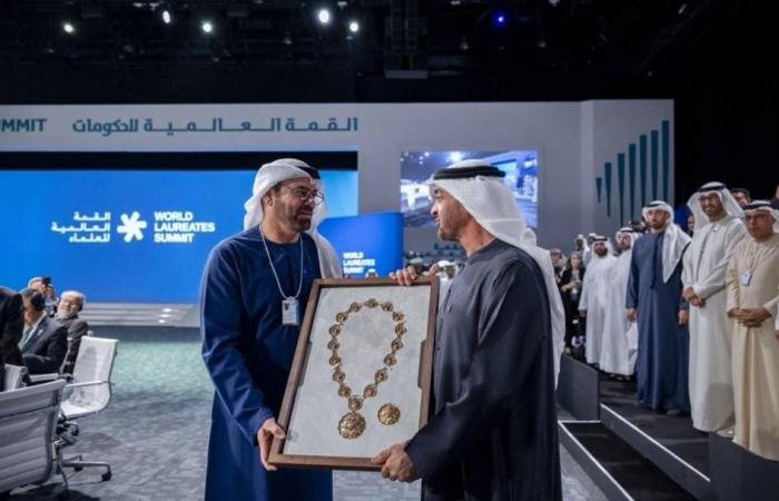 الامارات الان | حمدان بن محمد مباركاً لمحمد القرقاوي: بوسعيد قامة وطنية نفخر بإسهاماتها المتواصلة | عيون الجزيرة الامارات