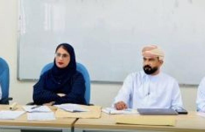 أخبار سلطنة عمان | تقييم مسابقتي البرنامج الوطني للقراءة و"جائزة الكتاب والأدباء" بتعليمية ظفار | عيون الجزيرة الاخبارية عمان