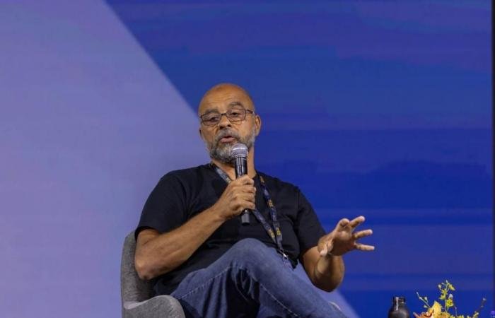 الكشف عن «إيمّا».. أحدث منصة ذكاء اصطناعي