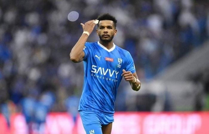 الهلال يعاقب البليهي بالانفرادي