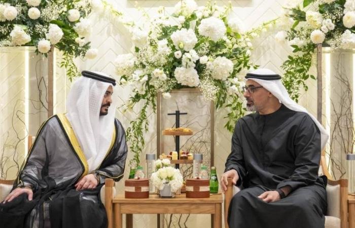 الامارات الان | خالد بن محمد بن زايد يحضر حفل استقبال بمناسبة زفاف محمد أحمد الهاشمي | عيون الجزيرة الامارات