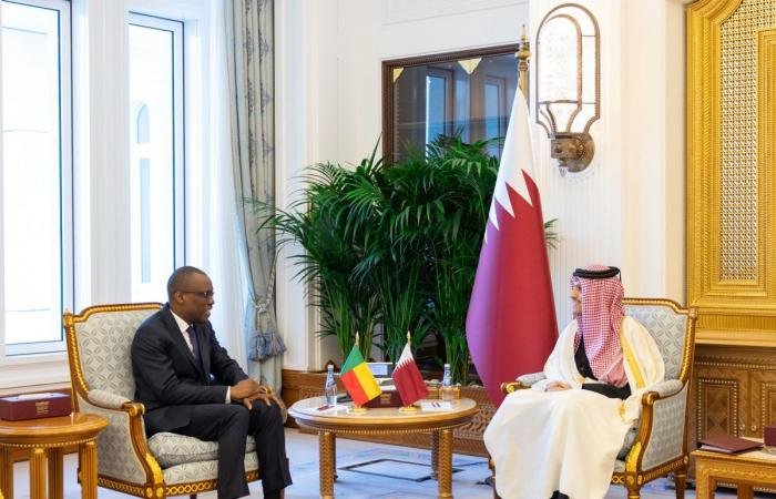 أخبار قطر | رئيس مجلس الوزراء وزير الخارجية يستقبل وزير خارجية بنين | عيون الجزيرة قطر