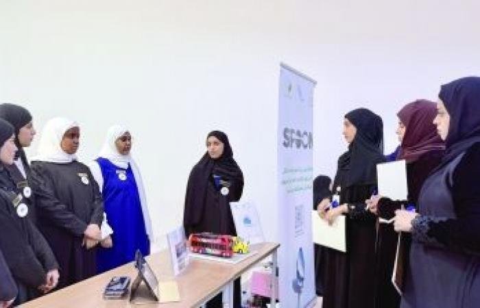 أخبار سلطنة عمان | بدء المرحلة الأولى لتقييم الشركات الطلابية بتعليمية ظفار | عيون الجزيرة الاخبارية عمان