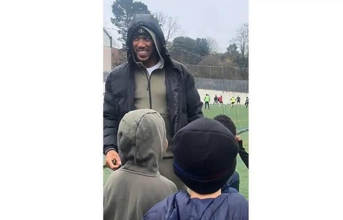 الرياضة الان | جوشوا يحضر تدريبات ابنه ويستعيد ابتسامته بعد فاجعة نيجيريا | عيون الجزيرة الرياضي