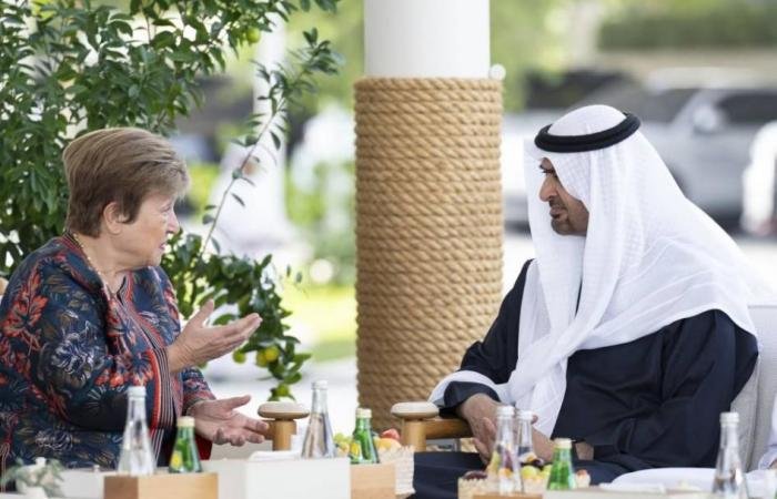 الامارات الان | محمد بن زايد: الإمارات شريك رئيسي في تعزيز الاقتصاد العالمي ودعم النمو المستدام (فيديو) | عيون الجزيرة الامارات