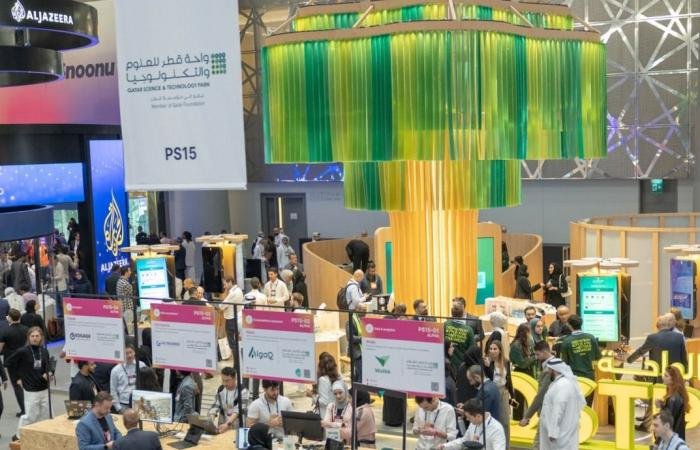 أخبار قطر | مؤسسة قطر تستعرض جهودها في الابتكار والتعليم خلال قمة الويب قطر 2026 | عيون الجزيرة قطر