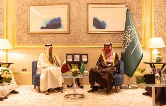 أخبار قطر | رئيس المؤسسة القطرية للإعلام يستعرض مع وزير الإعلام السعودي التعاون الإعلامي بين البلدين | عيون الجزيرة قطر