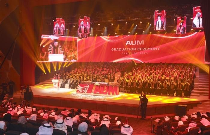 أخبار الكويت | AUM تحتفل بتخريج دفعة 2025 من كليتي الهندسة وإدارة الأعمال | عيون الجزيرة الكويت