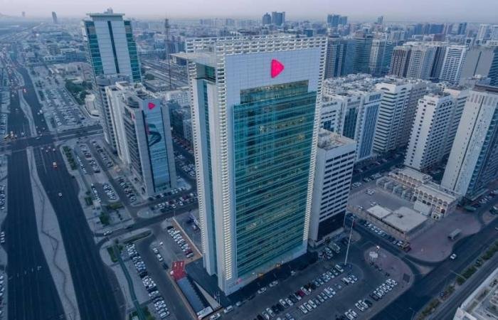 «أبوظبي التجاري» يستهدف توظيف 500 كفاءة وطنية في 2026
