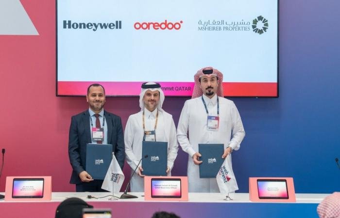 أخبار قطر | توقيع عقد شراكة لإنشاء منصة ذكاء اصطناعي من الجيل التالي بمشيرب قلب الدوحة | عيون الجزيرة قطر