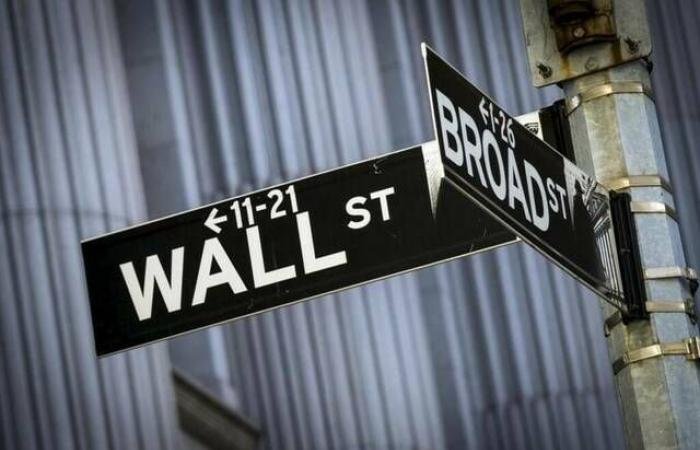 ارتفاع الأسهم الأمريكية في المستهل مع قفزة بالانتير وتعافي الذهب