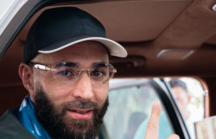 الهلال يصطاد 5 عصافير بحجر البنز