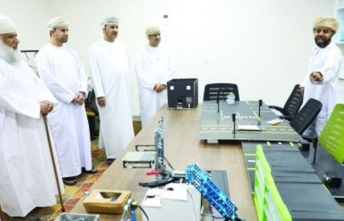 أخبار سلطنة عمان | 116 طالبا وطالبة في برنامج "ثروة" لرعاية وتنمية قدرات الطلبة الموهوبين بالداخلية | عيون الجزيرة الاخبارية عمان