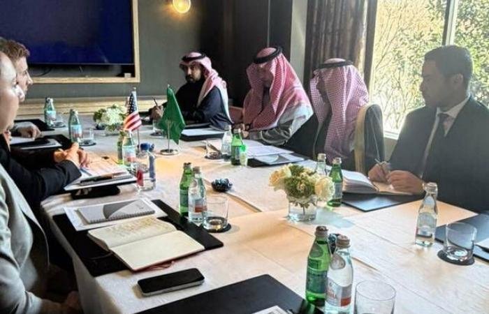 وزير الصناعة يبحث توسيع الشراكات الصناعية والتعدينية مع الولايات المتحدة