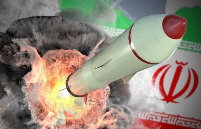 من شهاب إلى خيبر.. ما هي أبرز قدرات إيران الصاروخية الباليستية؟ | عيون الجزيرة