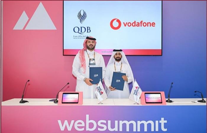 أخبار قطر | قمة الويب 2026.. فودافون قطر وبنك قطر للتنمية يتعاونان لدعم المشاريع الناشئة والشركات الصغيرة والمتوسطة | عيون الجزيرة قطر